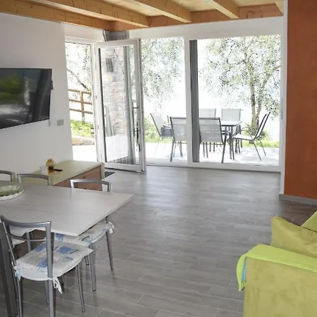 Casa Baceschi شقة